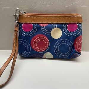 Small cloth wristlet